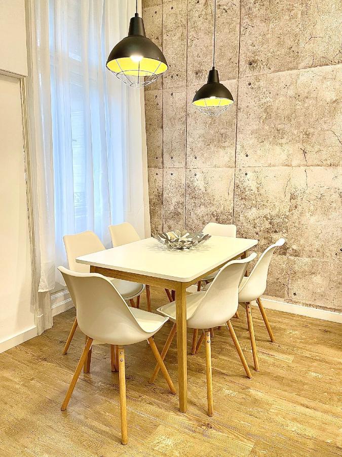 Dream Design Apartment - 3 Bedrooms & Finn Sauna Budapest Exterior photo