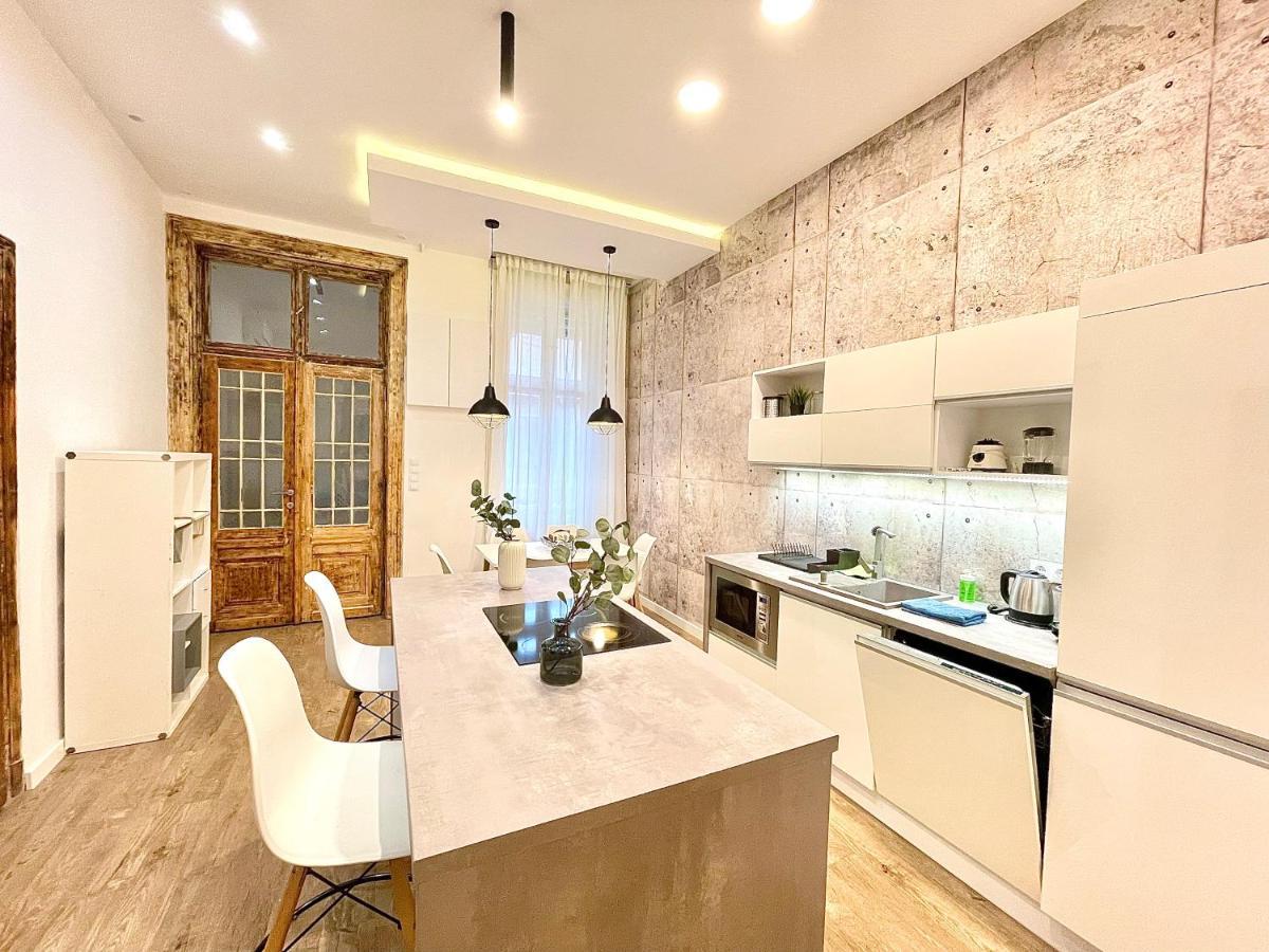 Dream Design Apartment - 3 Bedrooms & Finn Sauna Budapest Exterior photo