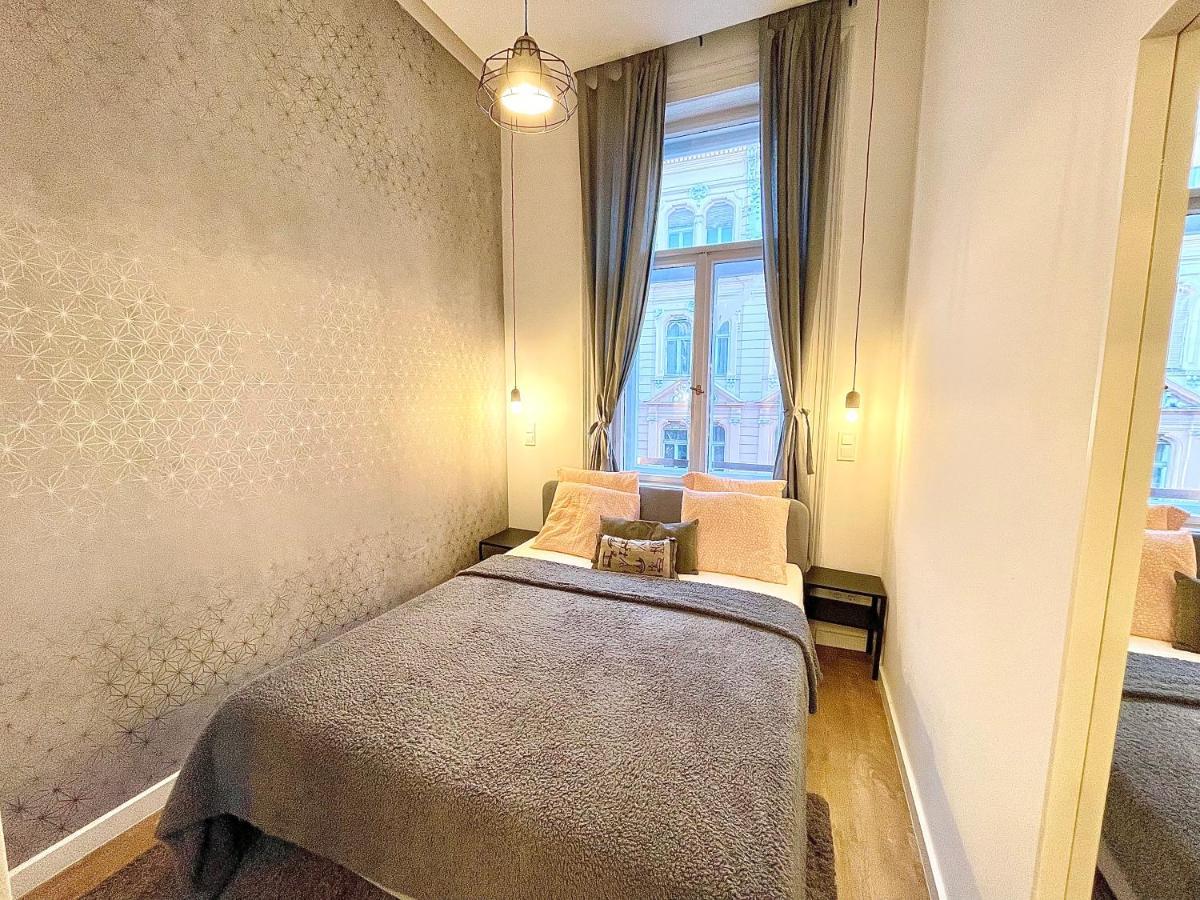 Dream Design Apartment - 3 Bedrooms & Finn Sauna Budapest Exterior photo